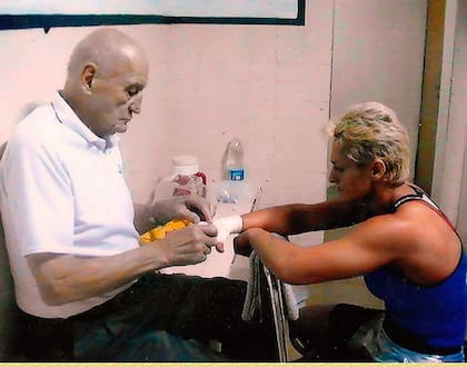 Locomotora Oliveras, con el maestro Amílcar Brusa