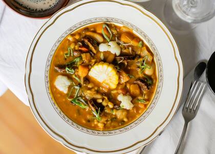 Locros para amantes de la carne, el mondongo y también para veganos