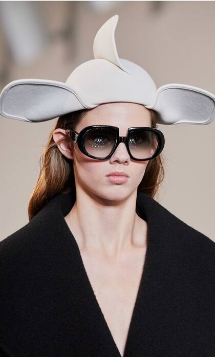 Loewe, en formato oversized