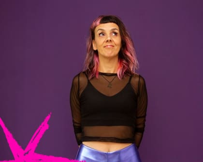 Lofi es creadora de la Escuela de DJs y Facilitadores de Ecstatic Dance en Buenos Aires