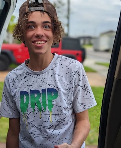 Logan Lose, de 16 años, terminó en un destino diferente a sus planes tras tomar un vuelo equivocado en Tampa