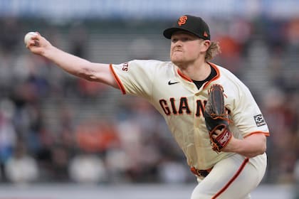 Logan Webb, lanzador de los Giants, con tres aperturas consecutivas en el Opening Day, tiene como meta mejorar su lanzamiento más efectivo