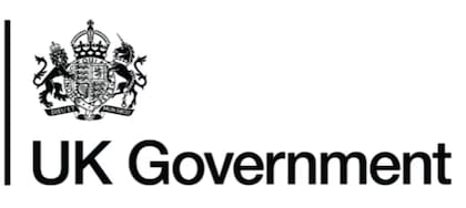 Logo gubernamental con la inscripción "Gobierno del Reino Unido"