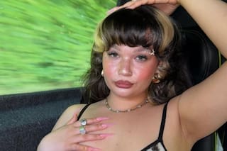 Así fue el video del desmayo de Lola Young en pleno show