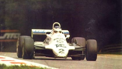 Lole Reutemann "volando" en Monza 81, sin el alerón delantero. "Lo que hizo ese día, metiéndose entre los dos turbo de Renault, fue increíble"