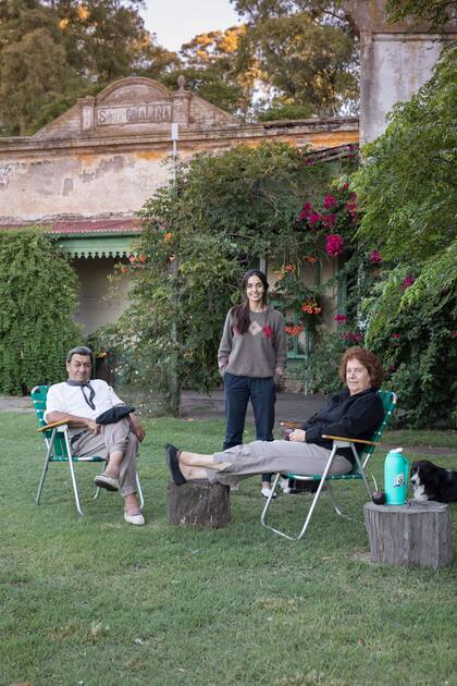 Loli y sus padres, anfitriones en Santa Catalina