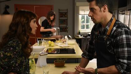 Lolita despierta los celos de Virginia