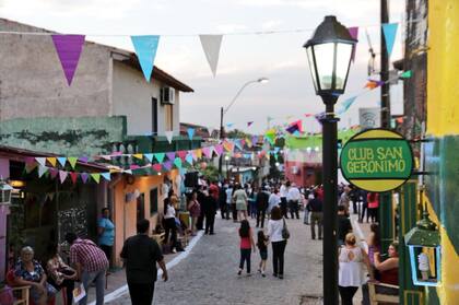 "Las personas que se mudan a Paraguay no lo hacen por factores impositivos, sino que se acercan para diversificar inversiones", dice Humberto Foresti, socio y director de HF Proyectos Inversiones