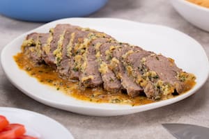 Lomo con cubierta de hierbas