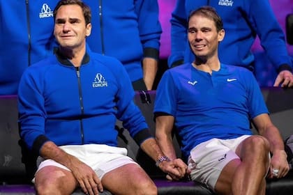 Londres 2022, Laver Cup: Roger Federer no puede contener el llanto y Rafael Nadal tampoco. En el adiós del suizo, el español quizá vivió su propia película