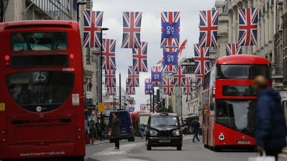 Londres es uno de los centros turísticos y financieros del mundo. Miles de personas entran y salen de Reino Unido diariamente