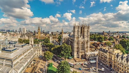 Londres se consolida como la mejor marca de ciudad a nivel mundial, destacándose en Familiaridad y Reputación, aunque enfrenta desafíos en asequibilidad, según el informe de Brand Finance 2024