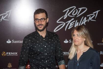 Look más informal para Diego Leuco y su novia, la productora Daniela Haissiner