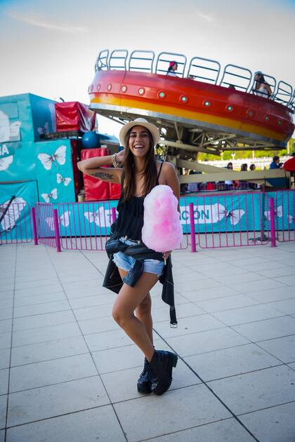 Looks festivaleros: las chicas se vinieron vestidas para la ocasión.