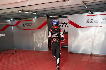 López ganó los 200 Kilómetros de Buenos Aires en 2008, con Honda, y en esa temporada se consagró por primera vez campeón de TC2000; ahora está en otra marca japonesa, Toyota, con la que se vincula desde hace casi una década.