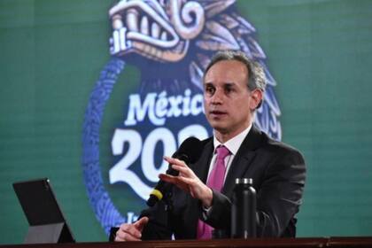 López-Gatell descarta aumentar restricciones a la entrada de viajeros en México por considerar que su contribución al aumento de casos es "francamente pequeña"