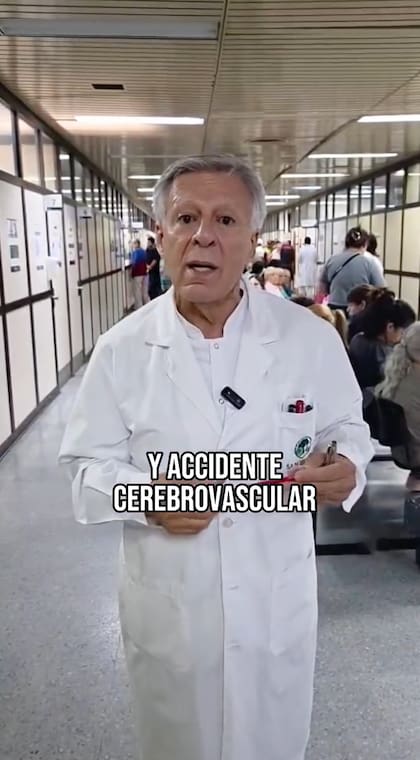 López Rosetti dijo que si la encía está inflamada, es la puerta de baterias al torrente sanguíneo