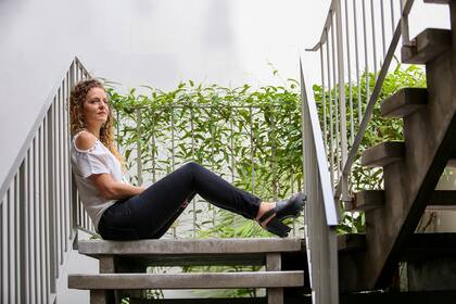 Lorena Romanin llevará al cine su obra Como si pasara un tren