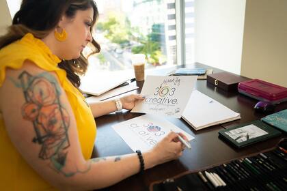 Lorie Smith es dueña de 303 Creative, una firma de diseño gráfico con sede en Colorado