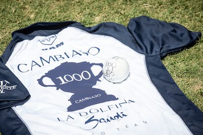 En 2020, cuando Palermo estaba casi vacío por la cuarentena, Adolfito consiguió su gol número 1000 en la historia del Argentino; memorabilia de ese hito.