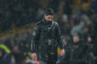 Los 11 días que abrieron de par en par la lucha por el título de la Liga Premier