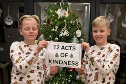 Las 12 buenas acciones se hicieron virales en redes sociales