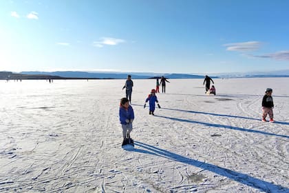 Los 12 kilómetros cuadrados de hielo congelado garantizan la distancia social
