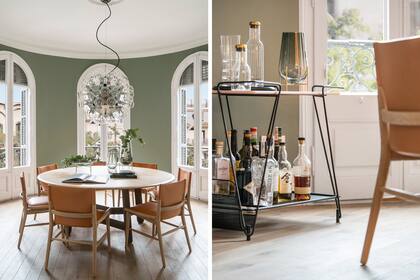 En el comedor, los 120 focos de la lámpara ‘Taraxacum’ (Flos) son el súmun del concepto de formas circulares y transparencias que plantea la decoración.