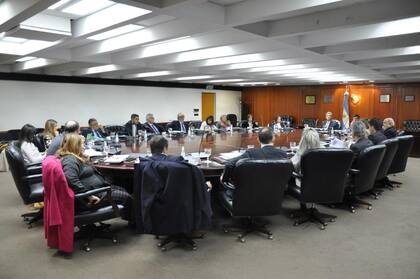Los 20 miembros del Consejo de la Magistratura se reunieron por primera vez para "coordinar" cómo van a funcionar