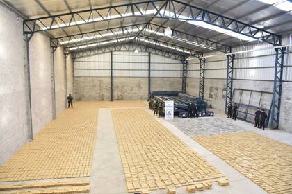 Los 8000 kilos de droga incautados en u galpón de Moreno