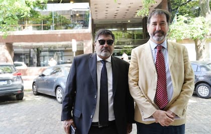 Los abogados Alejandro Broitman y Tomás Farini Duggan, representantes de la pareja y de los hijos de la víctima, respectivamente