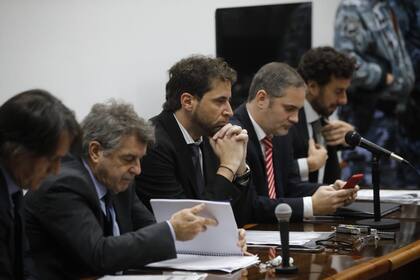 Los abogados Sebastián Maison y Gustavo Hechem, que representan a Carlos Carrascosa y a María Laura García Belsunce, y los fiscales Andrés Quintana, Patricio Ferrari y Federico González