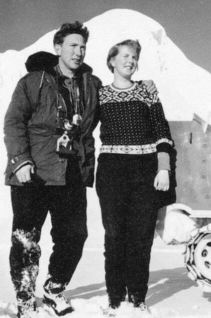 Los abuelos maternos del escritor, Arni y Hulda, eran exploradores de glaciares