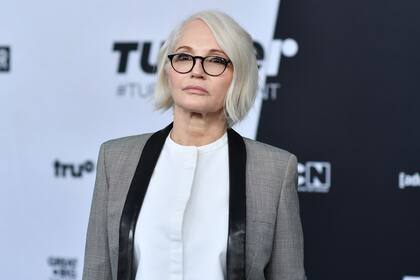 Ellen Barkin sigue adelante como Janine "Smurf" Cody en la serie Animal Kingdom