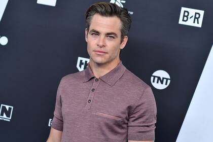 Luego de encarnar a Steve Trevor en Mujer Maravilla, Chris Pine protagonizará la miniserie One day she will darken