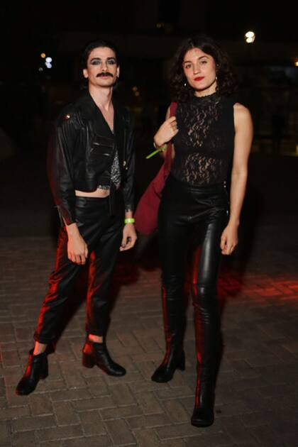 Los actores Mauricio Vila y Anna Fantoni, quienes compartieron escenario con Brenda en el infantil "Cuentos feroces".