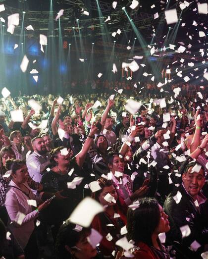 Los afiliados bailaron y cantaron