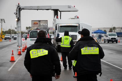 Los agentes de la CBP contaron con la ayuda del equipo canino
