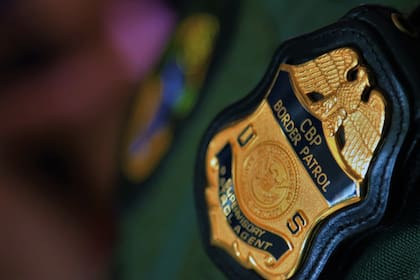 Los agentes del CBP son los que comúnmente revisan a quienes intentan entrar a EE.UU.