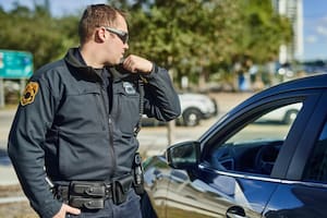 El DMV aprobó geofencing y nuevas sanciones de tránsito para estos vehículos