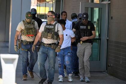 Los agentes del ICE que se presentaron en el jardín de Charlotte llevaban sus rostros cubiertos (foto ilustrativa)