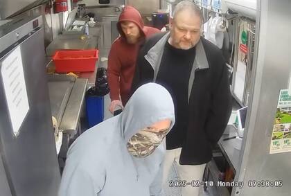 Los agentes federales no llevaban ningún tipo de identificación al momento de detener a los empleados del establecimiento gastronómico ubicado en Memphis