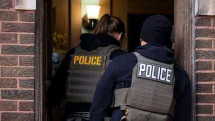 Los agentes migratorios ahora pueden detener a indocumentados en escuelas, iglesias y hospitales.