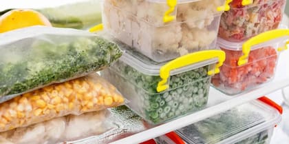 Los alimentos que se descongelan bruscamente se deben desechar