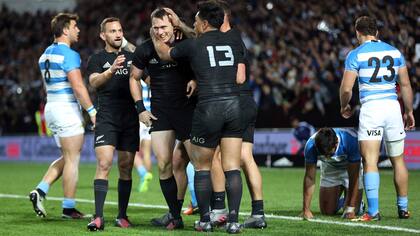 Los All Blacks fueron demasiado para los Pumas