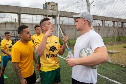 Los All Blacks y los Espartanos compartieron un entrenamiento en el Penal San Martín