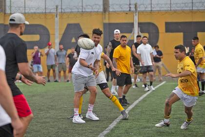 Los All Blacks y los Espartanos compartieron un entrenamiento en el Penal San Martín
