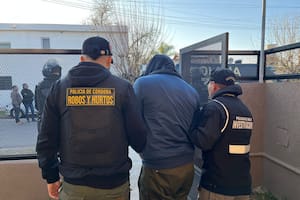17 arrestos y 80 allanamientos en un operativo que coordinado por dos provincias
