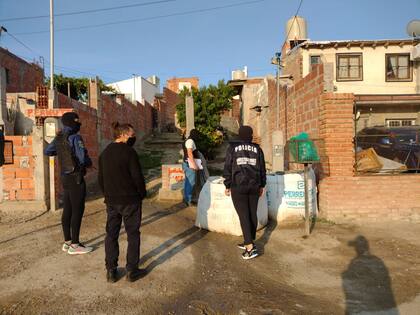 Los allanamientos terminaron con 3 detenidos que habrían participado de los desmanes en el marco de las marchas antimineras en Chubut.