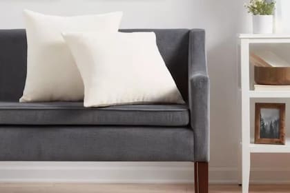 Los almohadones son una buena oportunidad por el 50% de descuento (Foto: Target)